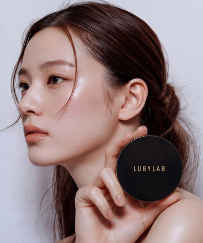 LUBYLAB Éclat BB Cushion SPF50+/PA+++ (Doğal Kapatıcılık & Işıltı Veren BB Cushion Fondöten) 15g
