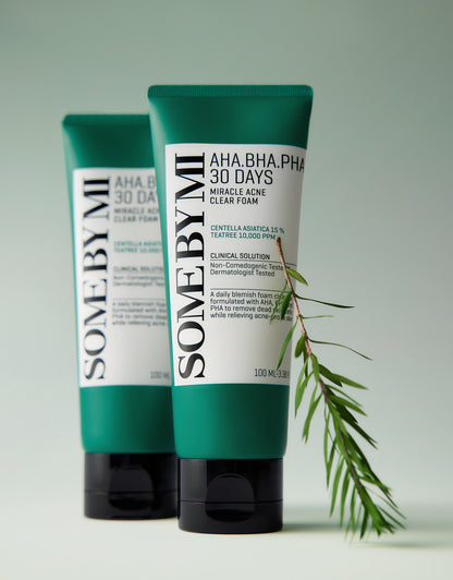 Some By Mi AHA BHA PHA 30 Days Miracle Acne Clear Foam (Akneye Eğilimli Ciltler İçin Arındırıcı Yüz Temizleme Köpüğü) 100mL
